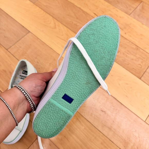 NEW Magnolia Bakery x Keds Platform Sneakers - Picture 16 of 16